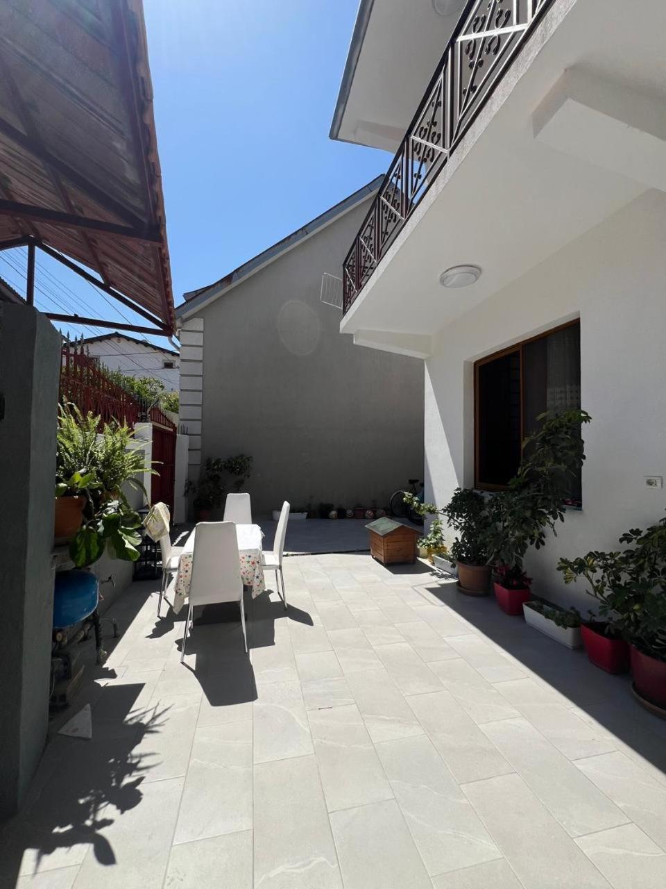 David Guesthouse Shkoder Exterior photo